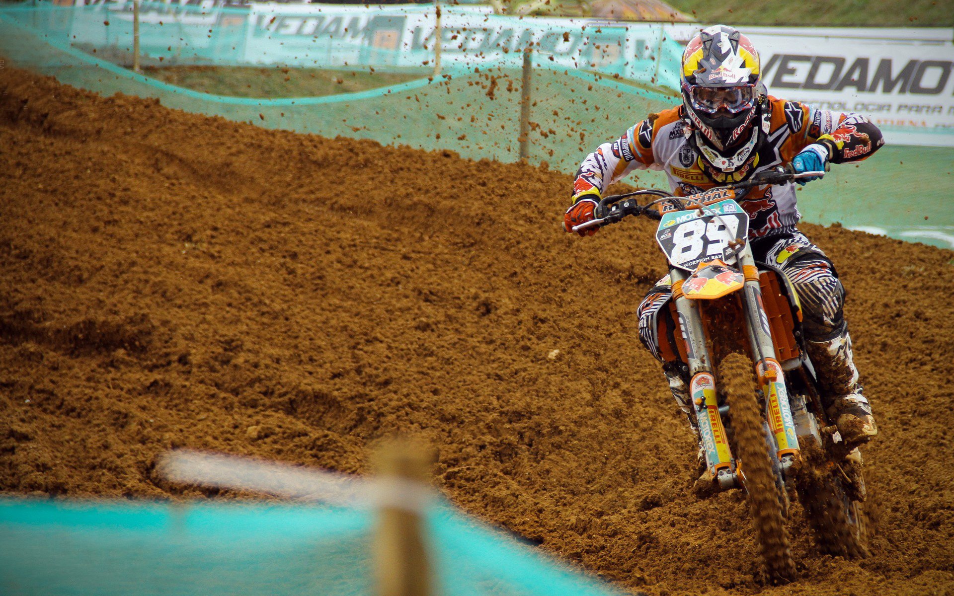 德甲：沃尔夫斯堡1-1战平勒沃库森，场面紧张激烈，沃尔夫斯堡是德甲吗